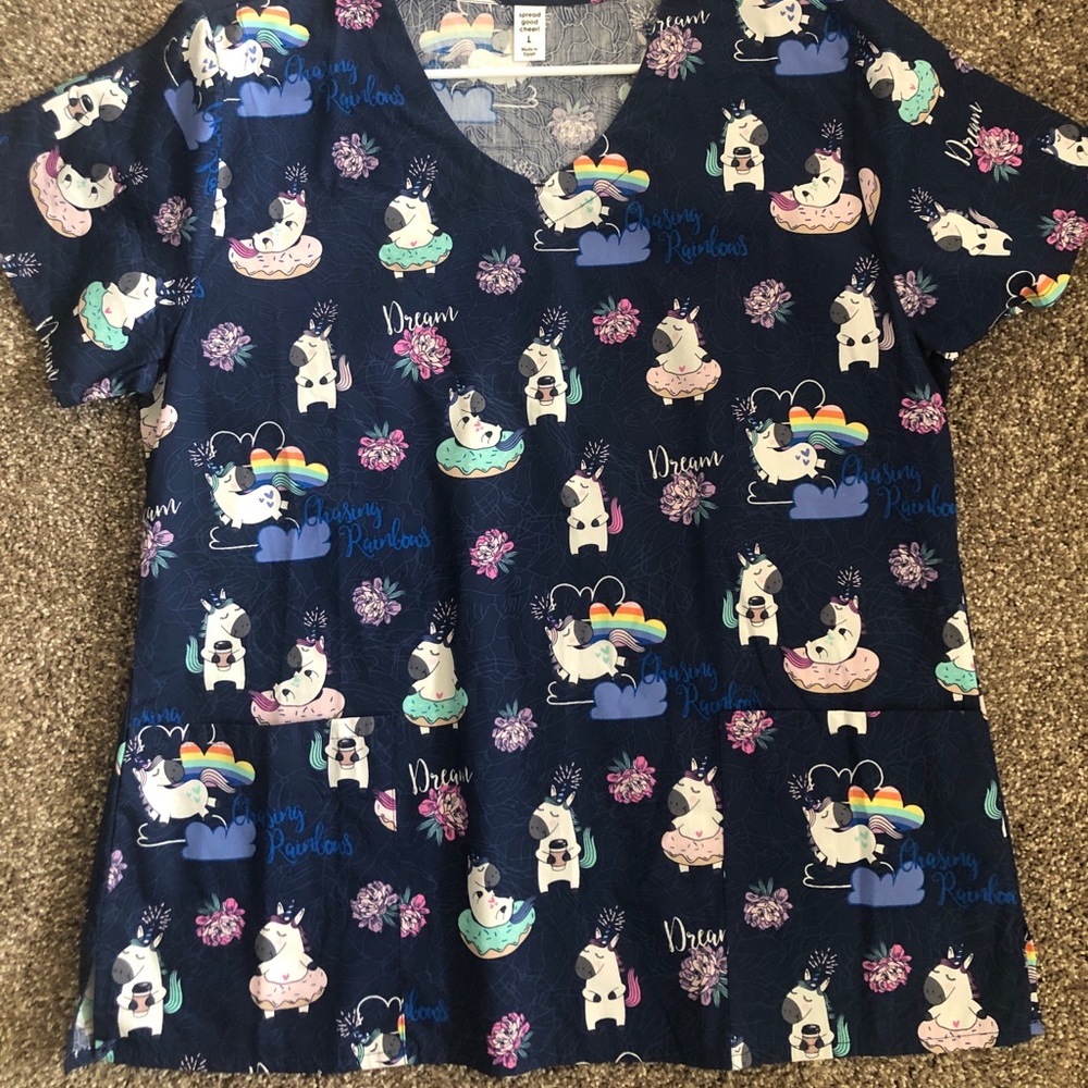 Pediatric scrub top